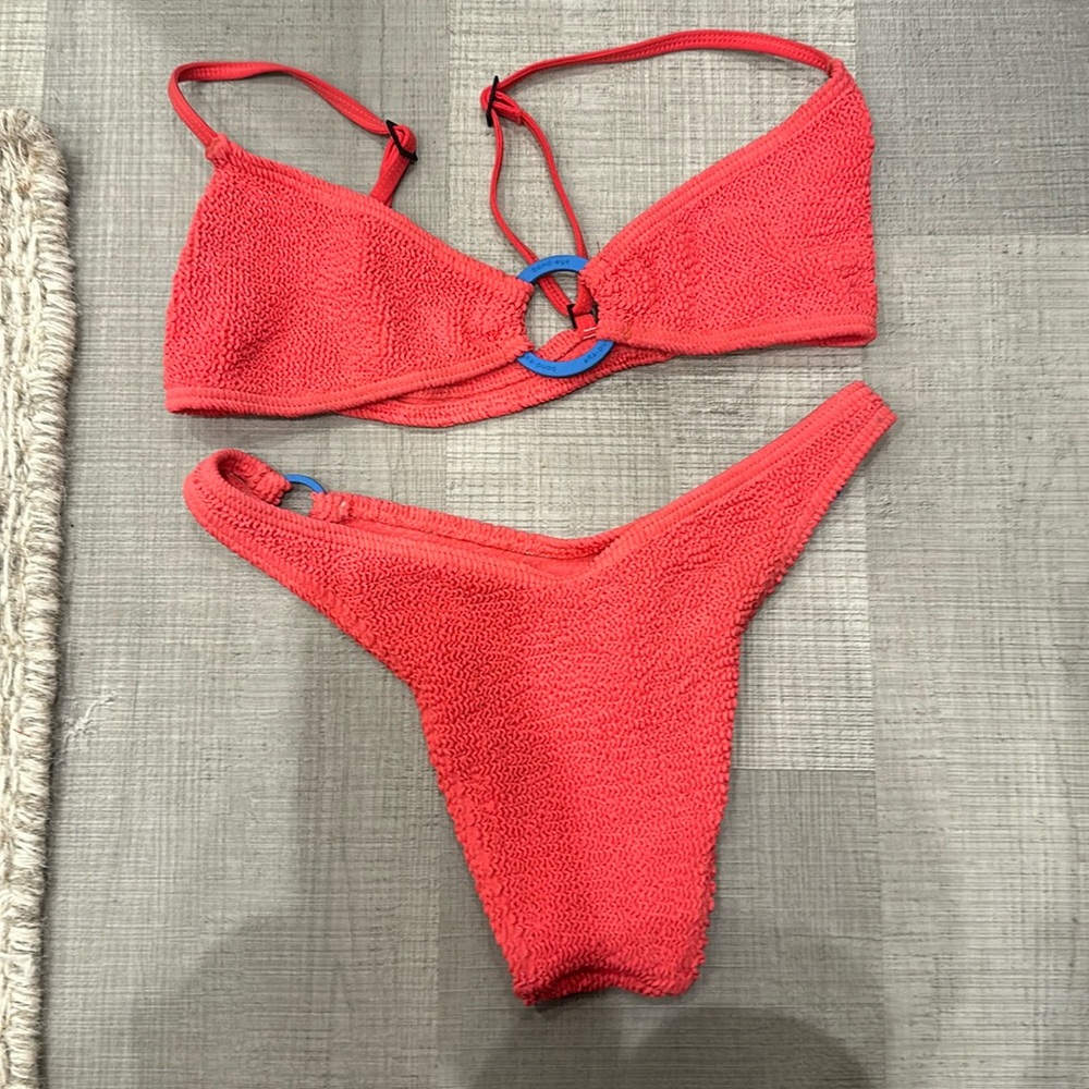 Bond -eye swim